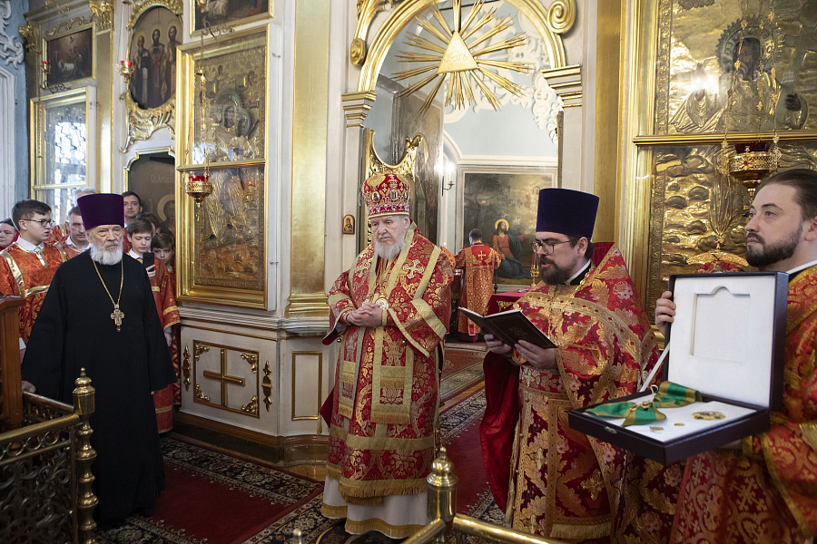 Архиерейское богослужение в Николо-Архангельском храме Балашихи